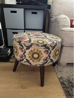 Floral ottoman
