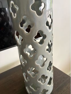 Ceramic light up cylinder lamp