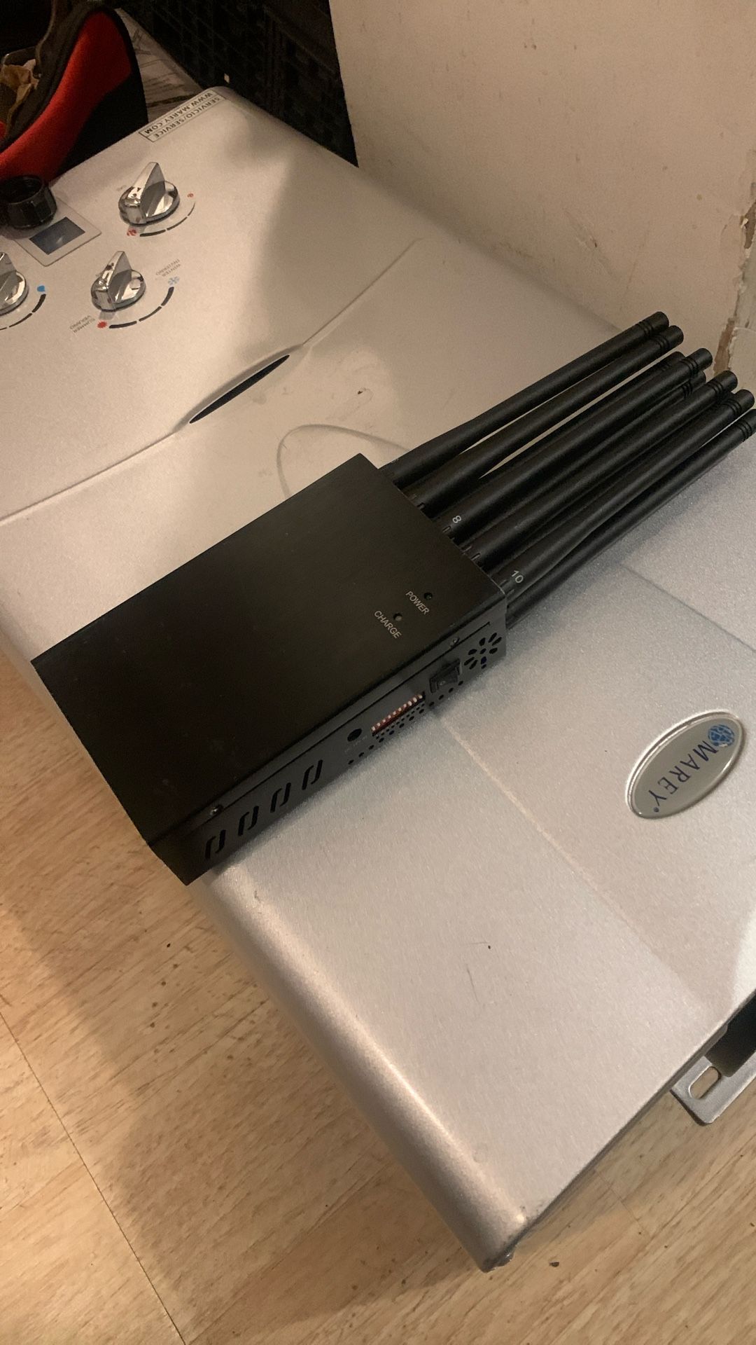 Cell Phone ,gps, LoJack, Cdmi Jammer , Blocker 