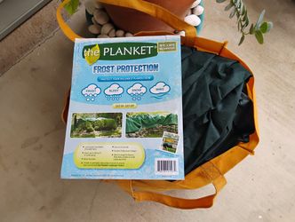Planket $15 X-Lg 20' x 10'. Frost Protection