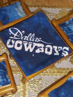 DALLAS COWBOYS MINI BAMBOO TABLE WITH 4 CHAIRS