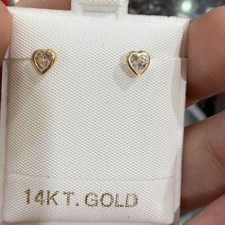 14K Cz Heart Studs