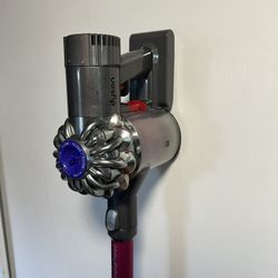Dyson V6 Handheld Stick Vacuum Refurbished