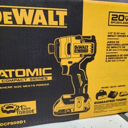 Dewalt Atomic 20V cordless compact 1/4" impact driver kit