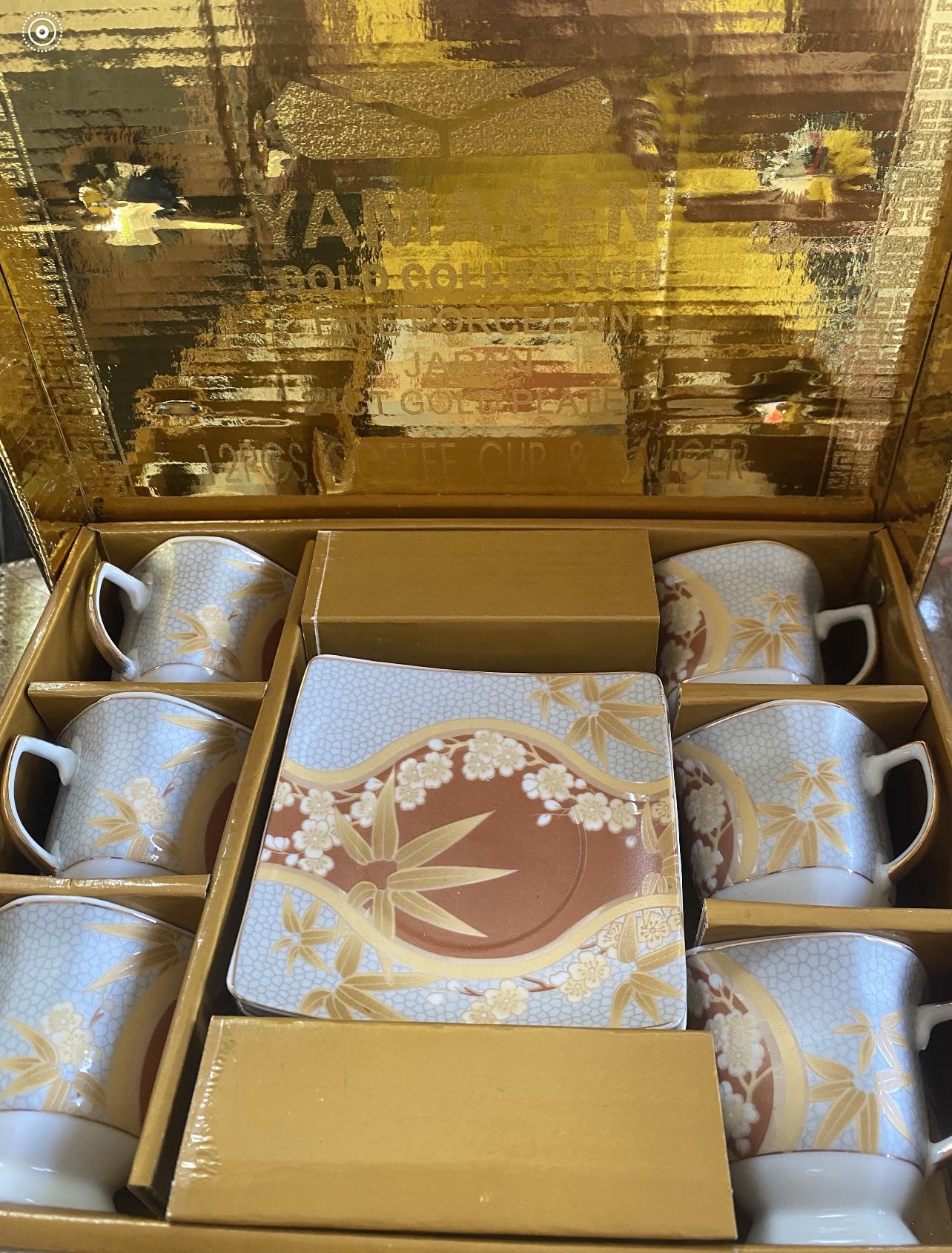 Yamasen Gold Collection Fine Porcelain