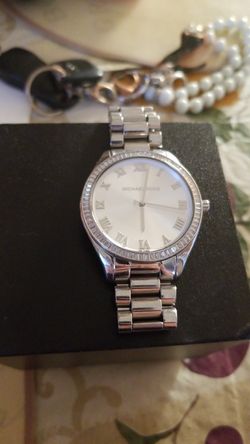 MICHAEL KHORS SILVER WATCH