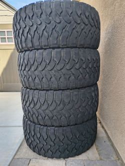 33x12.50R22