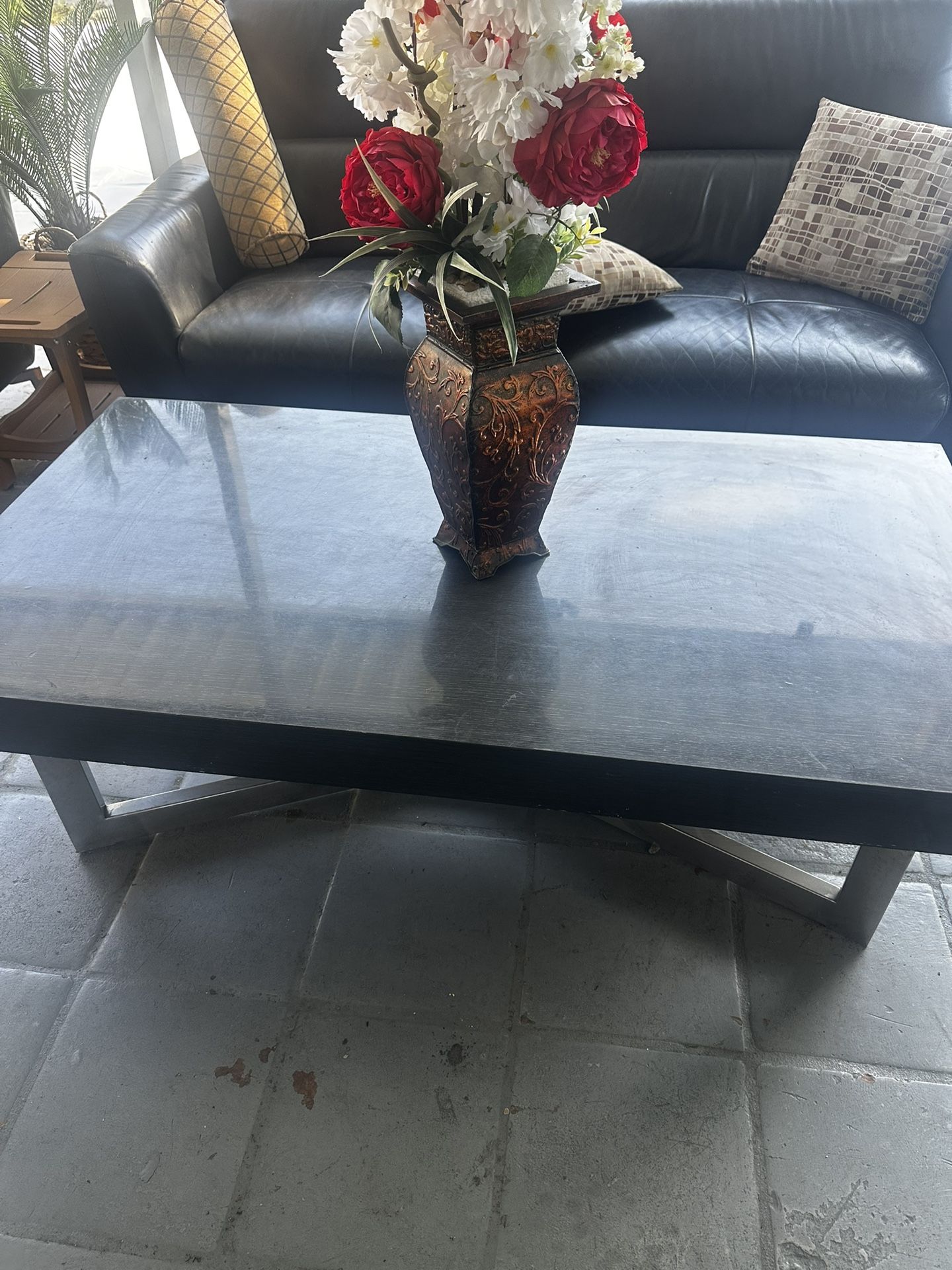 Coffee Table (modern)