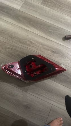 2016 GMC Yucon light right side