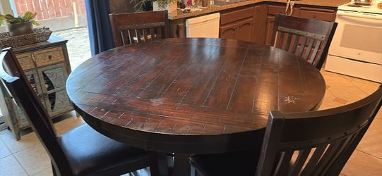 Kitchen table