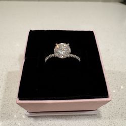 14K White Gold Moissanite Engagement Ring