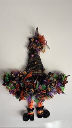 Halloween wreath  witch hat