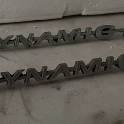 OLDSMOBILE DYNAMIC 88 FENDER EMBLEMS