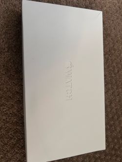 Apple Watch: Ultra 2 Titanium Case Black Ocean Band (49 MM)