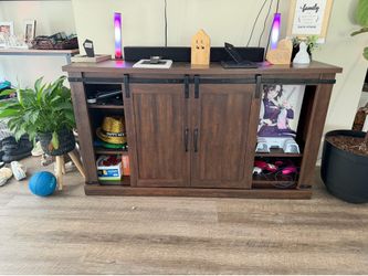 Tv stand