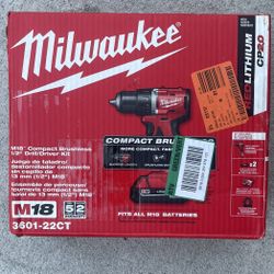 Milwaukee 1/2 Inch Drill Driver Kit