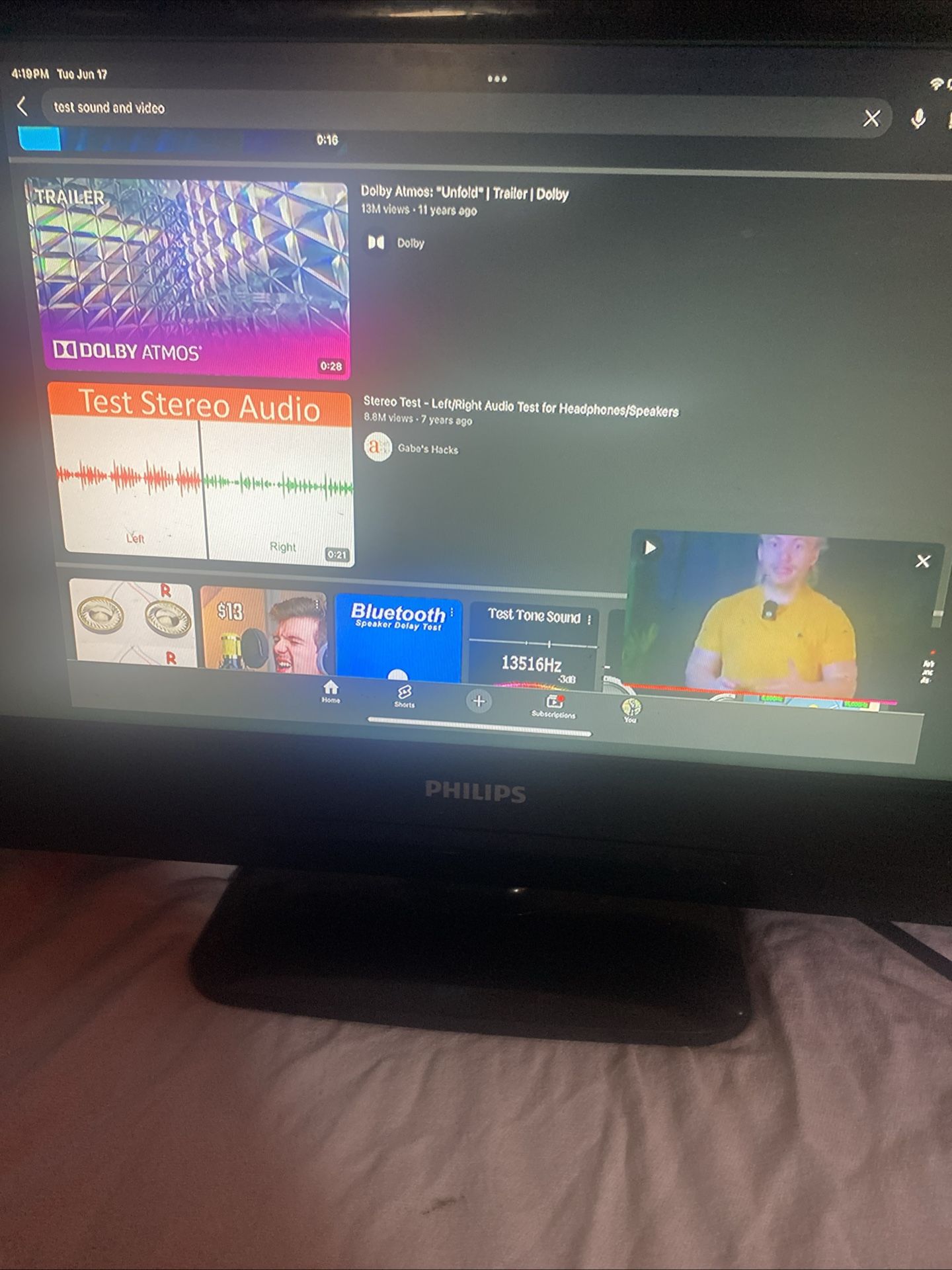 Philips 19PFL3504D 19" 720p HD LCD Television