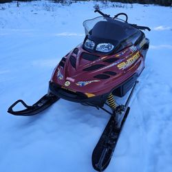 Ski-doo Summit 600 Snowmobile 