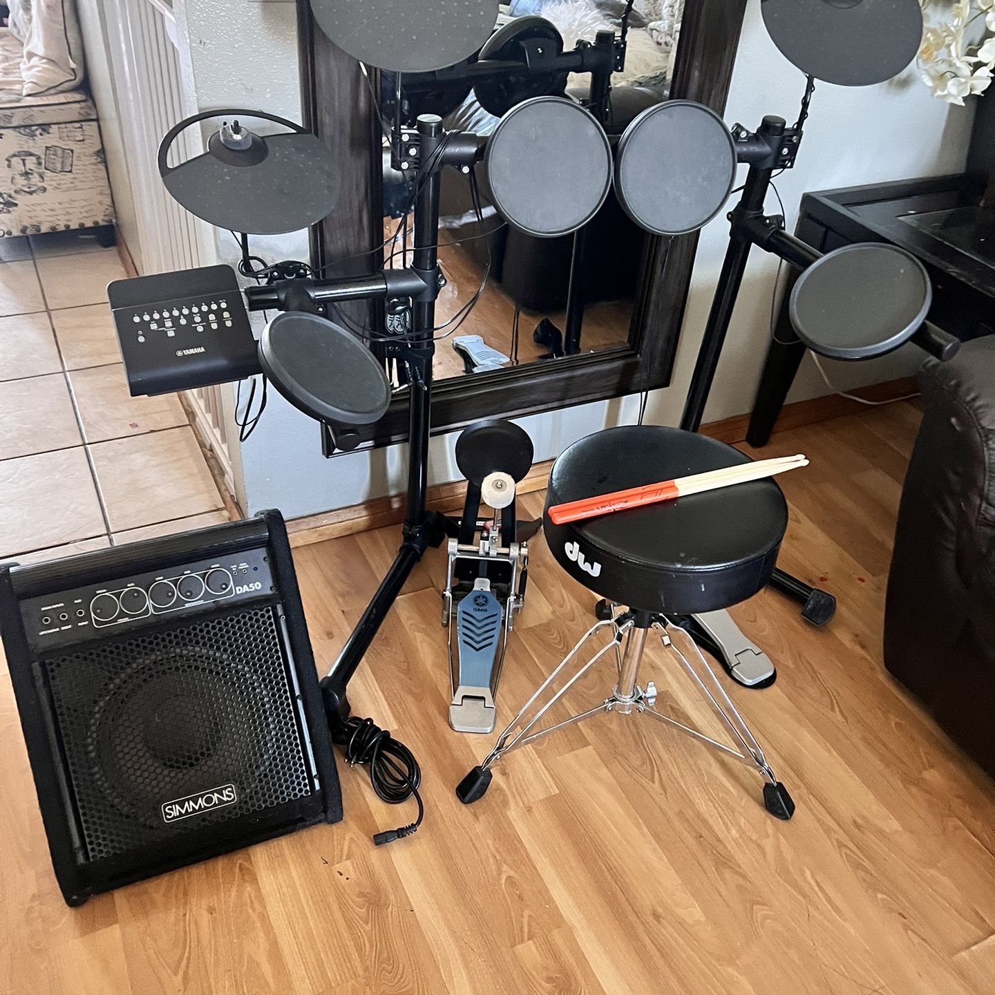 Electric Drum Set Yamaha Dtx 430k for Sale in Apple Valley, CA 