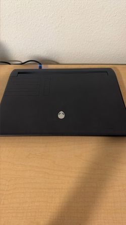 Alienware m15 R7 Laptop