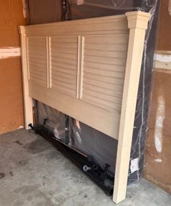 King Wood Headboard with Louvered Panel Detail