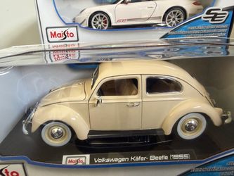 Volkswagen Beetle 1955 toy car 1/18