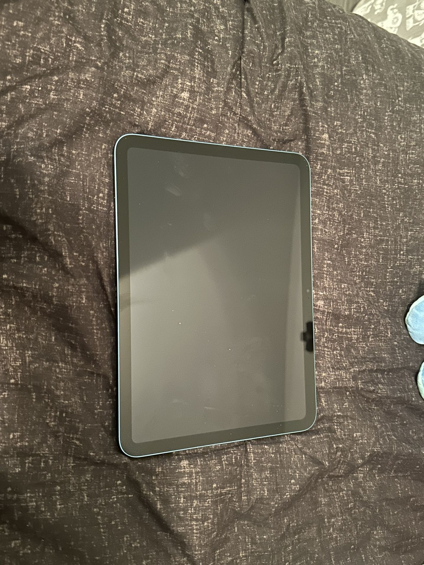 iPad 10th Gen 64 GB