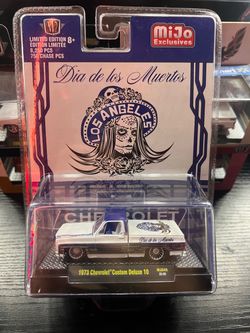 M2 Machines 1973 Chevrolet Custom Deluxe 10 MiJo Exclusive