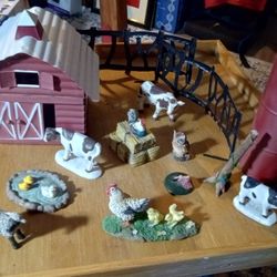 14 Piece Collectible Garden Farm Set