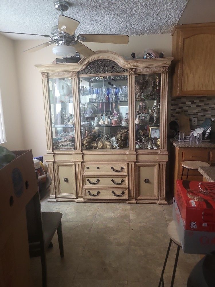 CHINA CABINET WITH MIRROR 