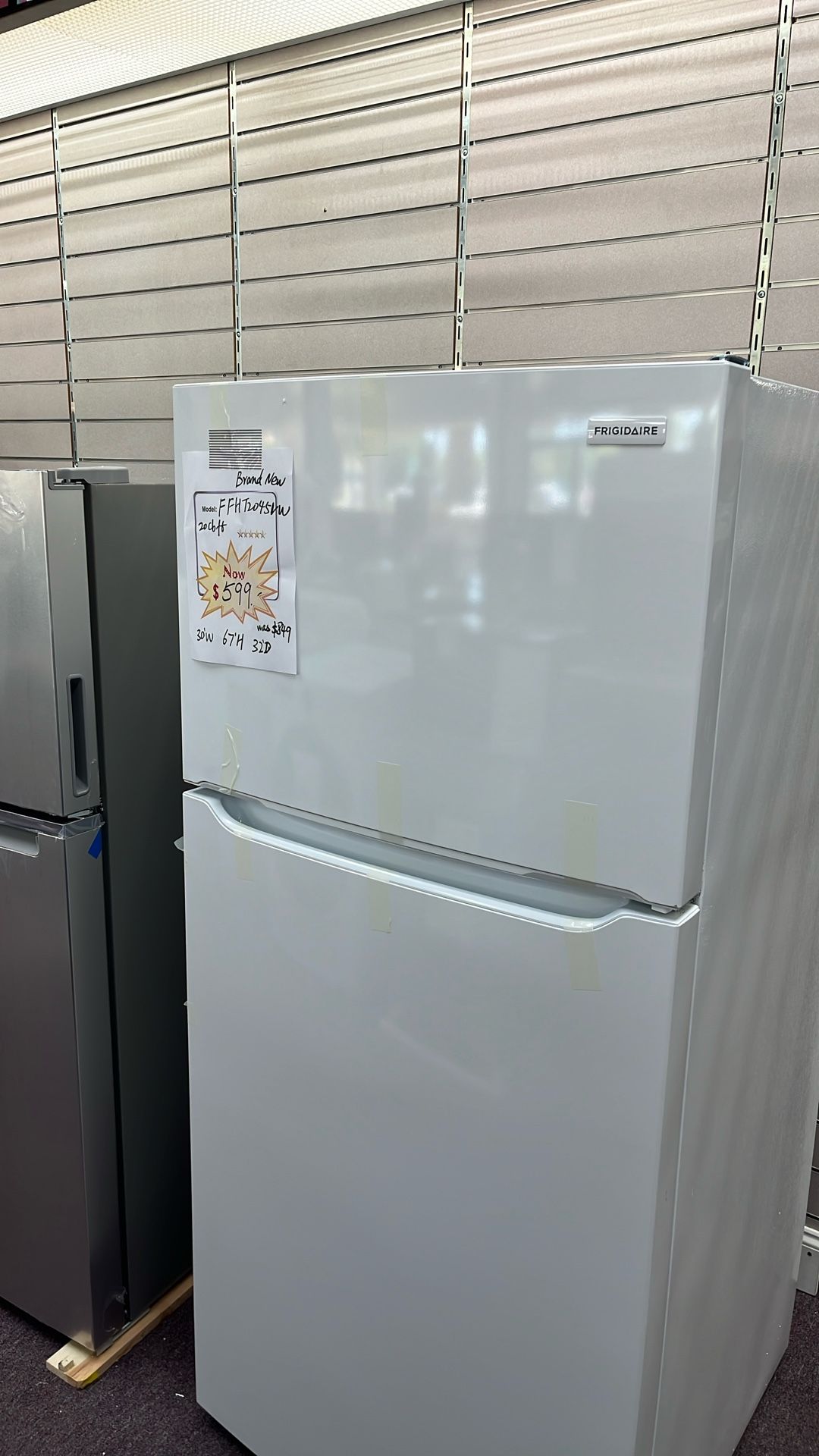 Refrigerator White 30β In New Open Box Scratch And Dents