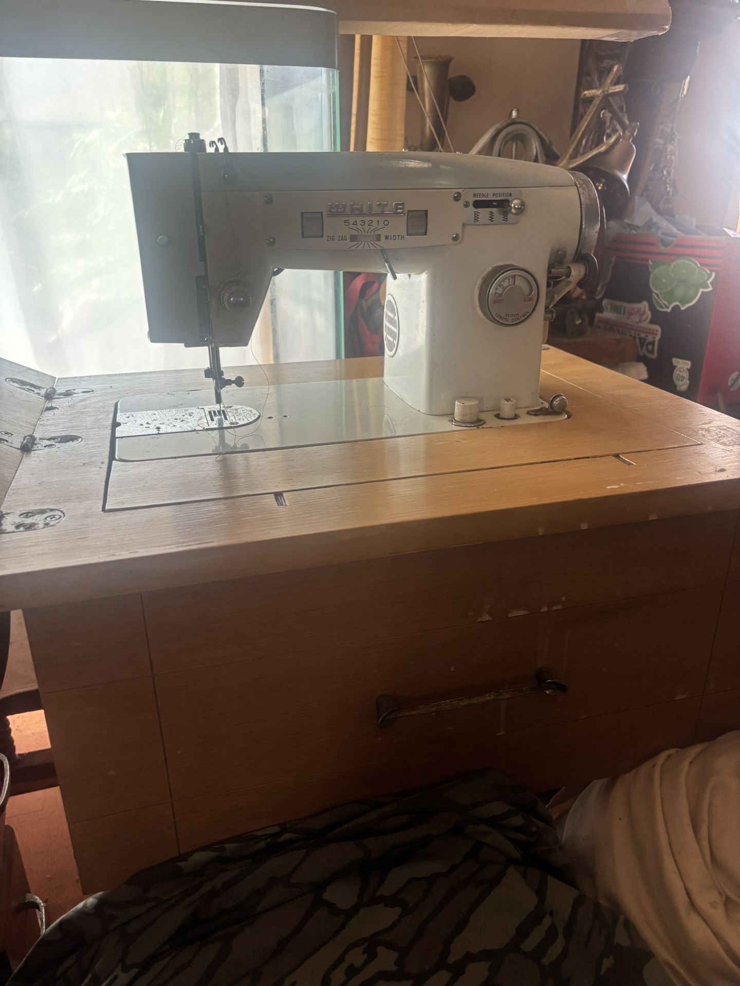 White (brand ) sewing Machine 