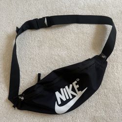 Nike Black Waist Bag / Fanny Pack