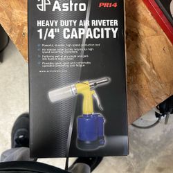 Heavy Duty Air Riveter 1/4 Capacity 