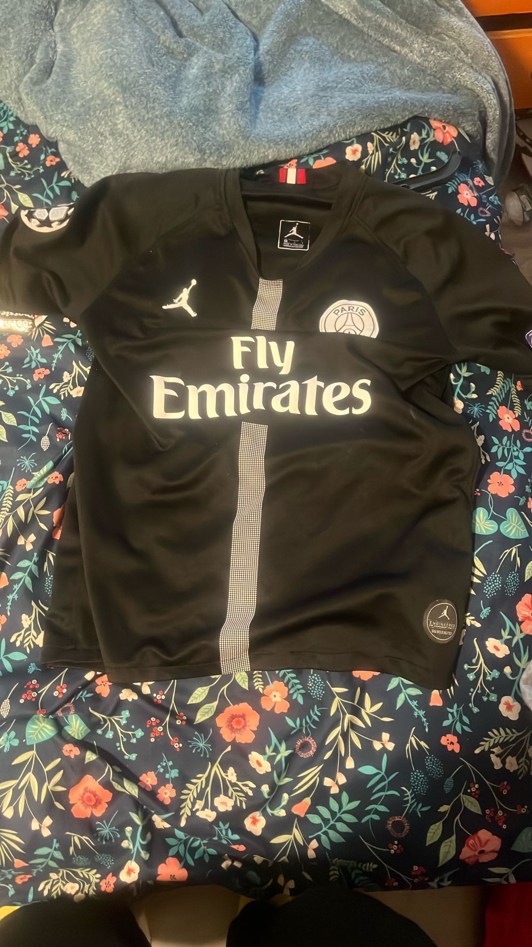 Neymar PSG 18-19 4th Kit