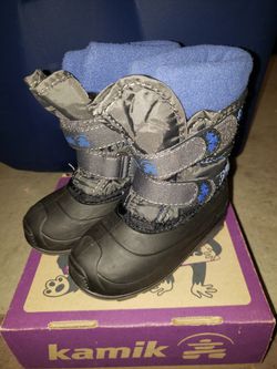 Kamik snow boots size 8 toddler