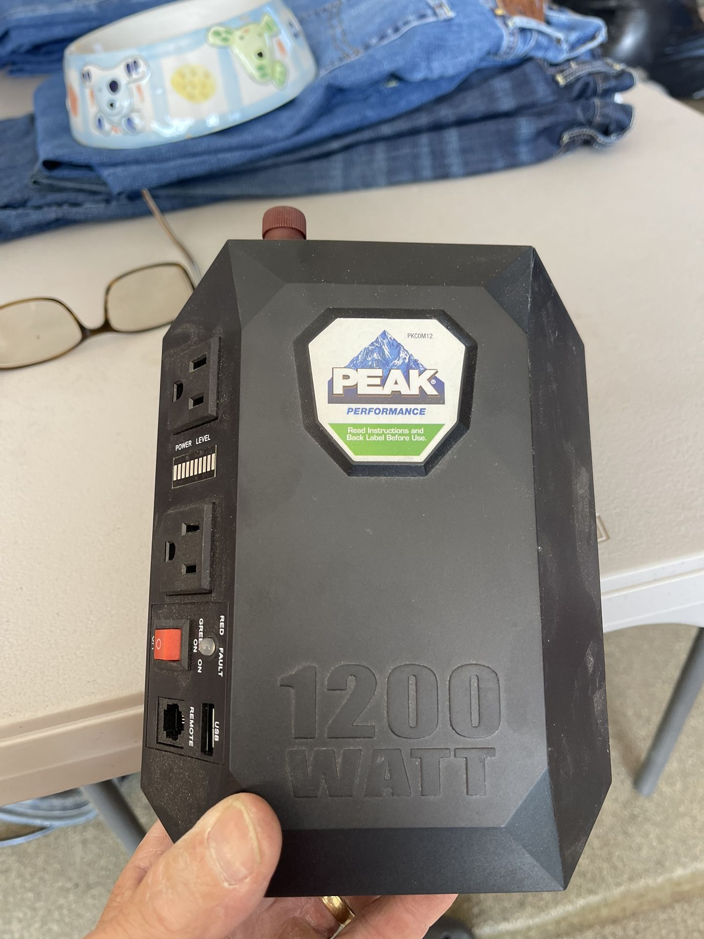 Peak Performance 1200 Model PKCOM 12 Inverter