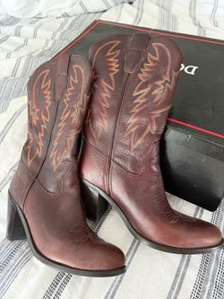 Women’s cowboy boots