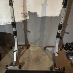Valor Squat Stand