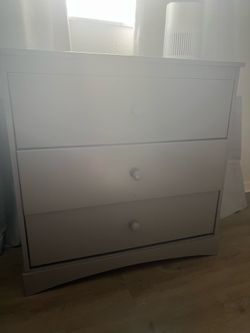 Changing Table w/dresser