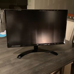 24 inches LG monitor