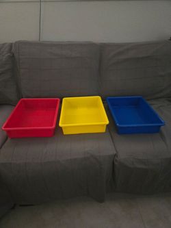 Lakeshore Trays and Painting Bowls