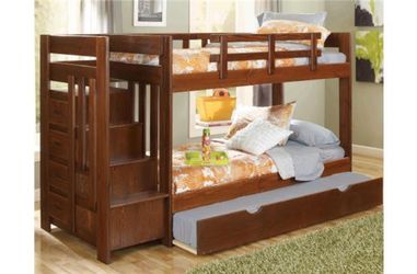 New Bunkbed With trundle on bottom!