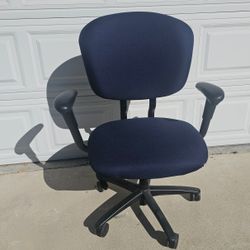 Large BLUE Haworth OFFICE Chair 
