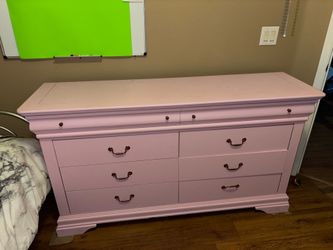 Baby Pink Wooden 8-Drawer Dresser – Spacious Storage Chest