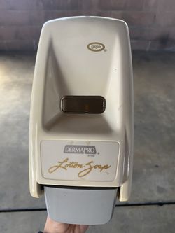 Soap dispenser