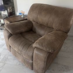 Rocker Recliner overside
