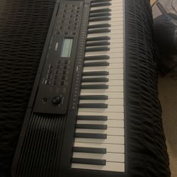Yamaha Piano PSR-E273
