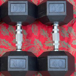 NEW PAIR  OF  RUBBER  40  LB.  HEX  DUMBBELLS 