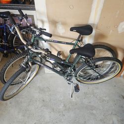 2 Huffy Manitoba Dx Mountain Bike (26" Wheels) 18 speed